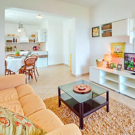 Apartamento Moira-1 By Interhome Ika